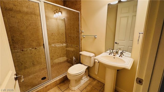2405 West Serene Avenue 832, Las Vegas, NV 89123
