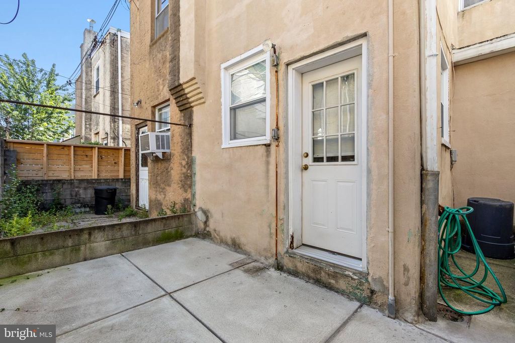2319 S BOUVIER ST, PHILADELPHIA, PA 19145 — photo 4