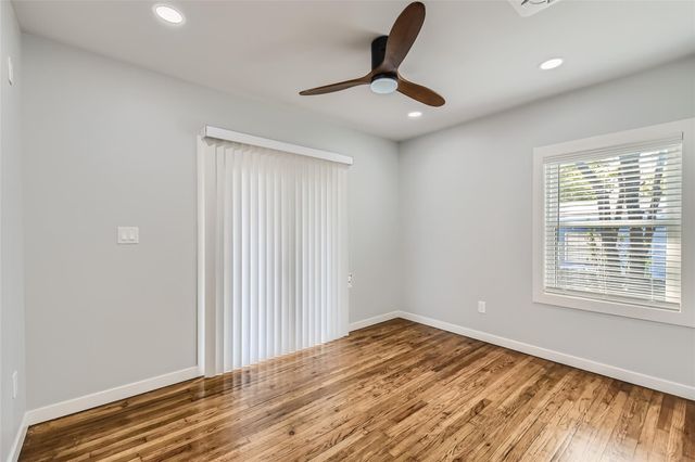 2939 Higgins ST, Austin, TX 78722