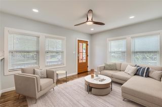 2939 Higgins ST, Austin, TX 78722