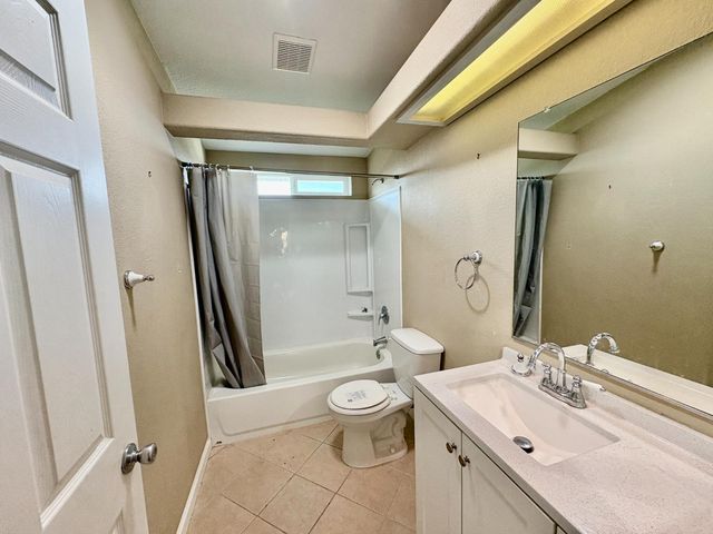 5428 Arbolada Dr, La Grange, CA 95329
