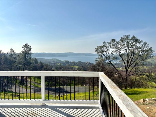 5428 Arbolada Dr, La Grange, CA 95329