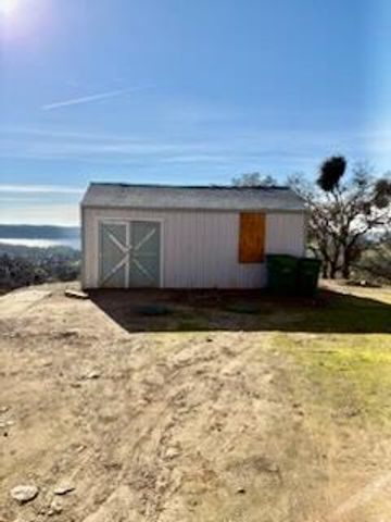 5428 Arbolada Dr, La Grange, CA 95329