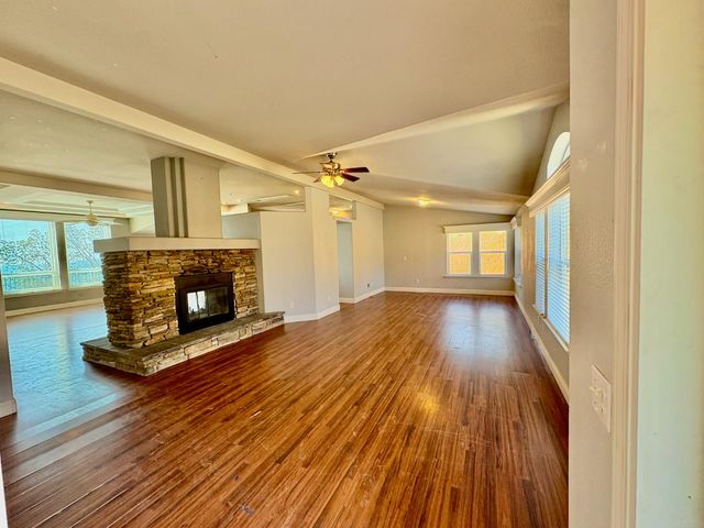 5428 Arbolada Dr, La Grange, CA 95329