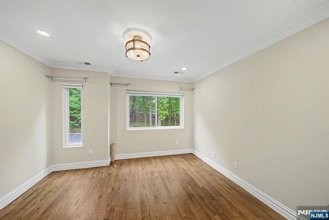 3 Daniel Drive, Englewood, NJ 07631