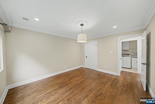 3 Daniel Drive, Englewood, NJ 07631