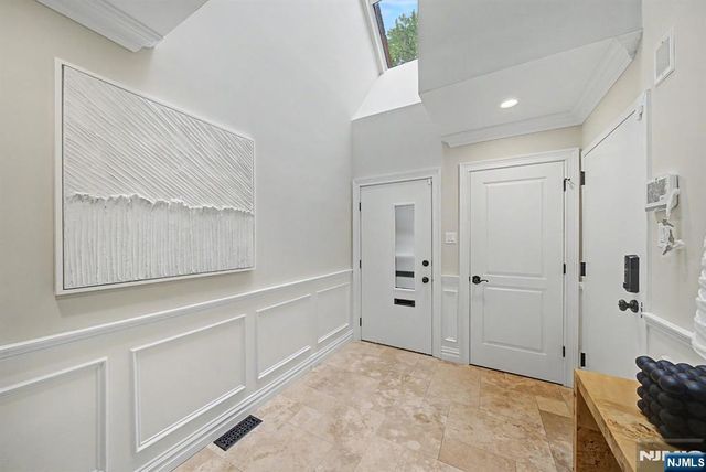 3 Daniel Drive, Englewood, NJ 07631