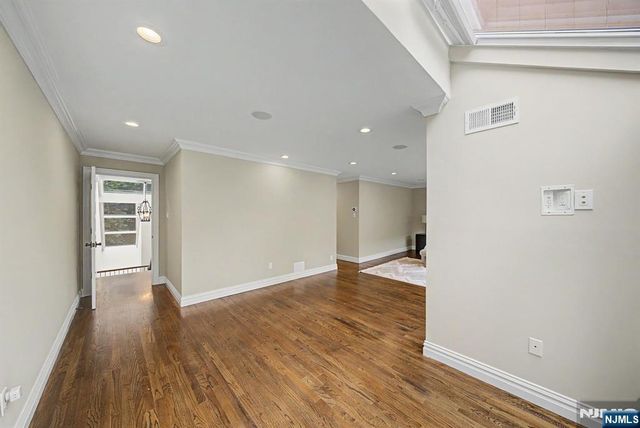 3 Daniel Drive, Englewood, NJ 07631