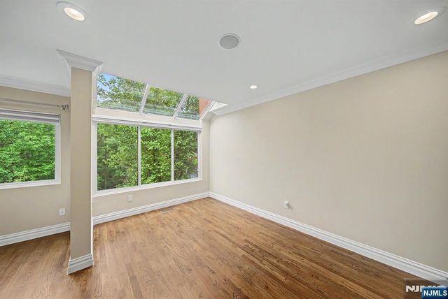 3 Daniel Drive, Englewood, NJ 07631