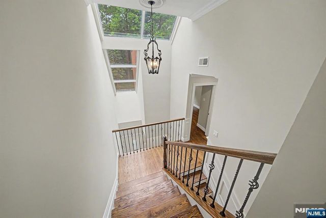 3 Daniel Drive, Englewood, NJ 07631