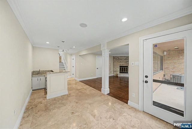 3 Daniel Drive, Englewood, NJ 07631