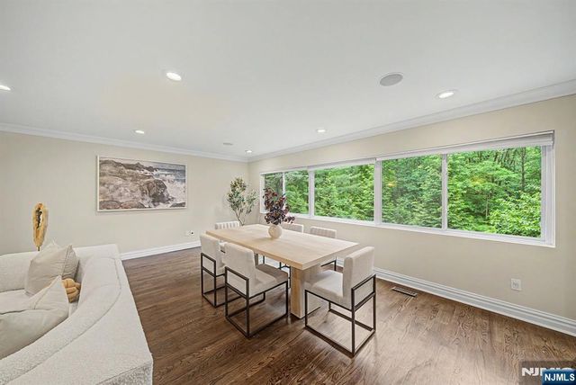 3 Daniel Drive, Englewood, NJ 07631