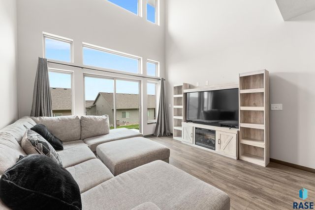 3626 E Siasconset Pl, Sioux Falls, SD 57108