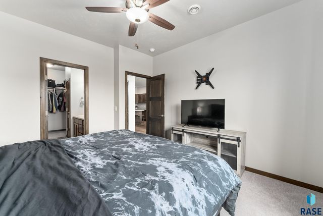 3626 E Siasconset Pl, Sioux Falls, SD 57108