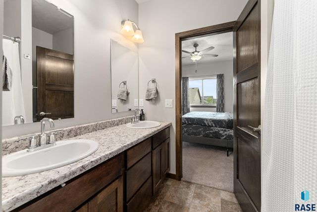 3626 E Siasconset Pl, Sioux Falls, SD 57108
