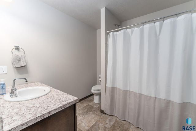 3626 E Siasconset Pl, Sioux Falls, SD 57108