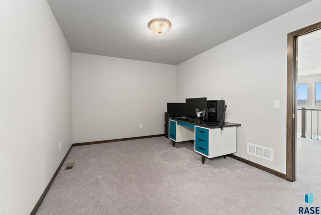 3626 E Siasconset Pl, Sioux Falls, SD 57108
