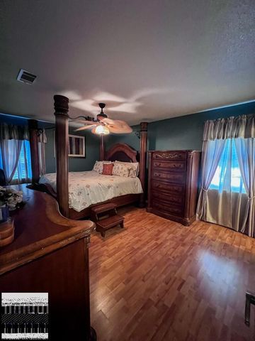 49 Mallard Drive NE, Ludowici, GA 31316