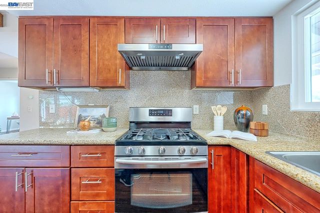2502 Begonia St, Union City, CA 94587