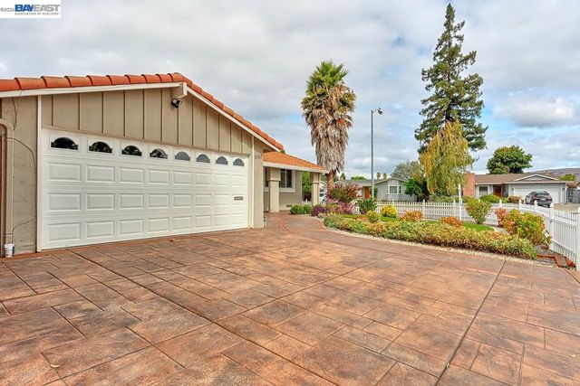 2502 Begonia St, Union City, CA 94587