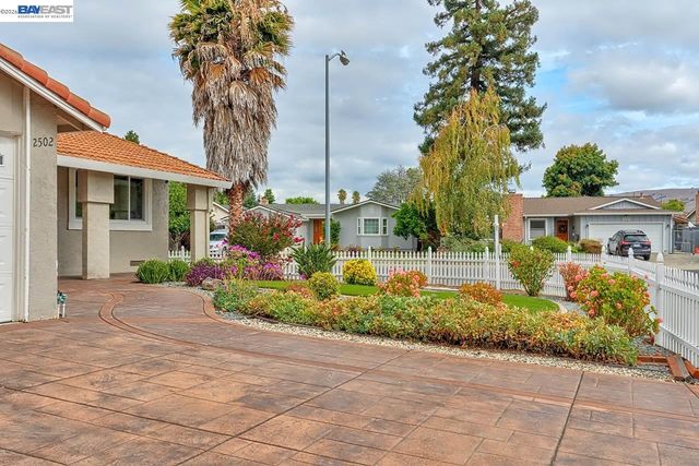 2502 Begonia St, Union City, CA 94587