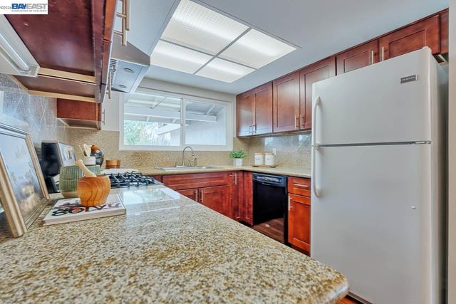 2502 Begonia St, Union City, CA 94587