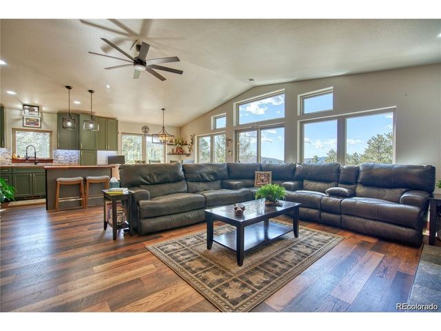 61 Country Sky Ln, Estes Park, CO 80517