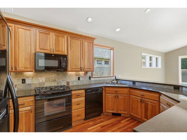 640 Se 40TH Ter, Gresham, OR 97080