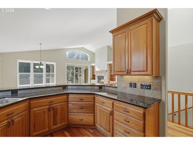 640 Se 40TH Ter, Gresham, OR 97080