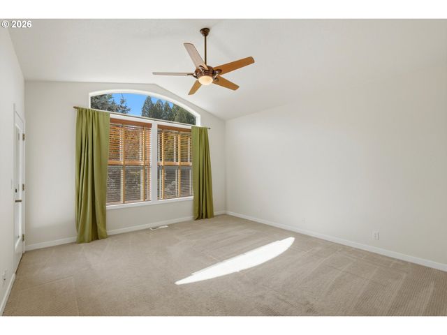 640 Se 40TH Ter, Gresham, OR 97080