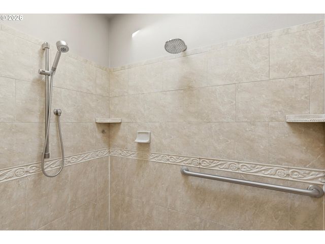 640 Se 40TH Ter, Gresham, OR 97080