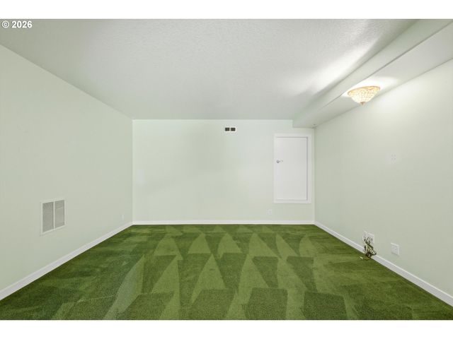 640 Se 40TH Ter, Gresham, OR 97080