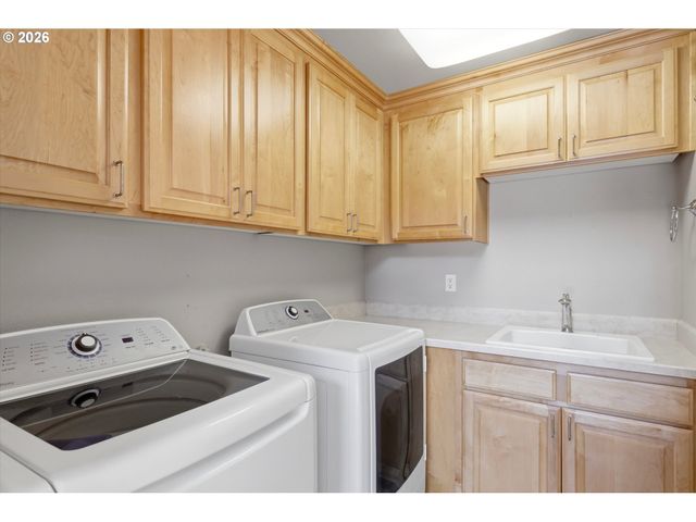 640 Se 40TH Ter, Gresham, OR 97080