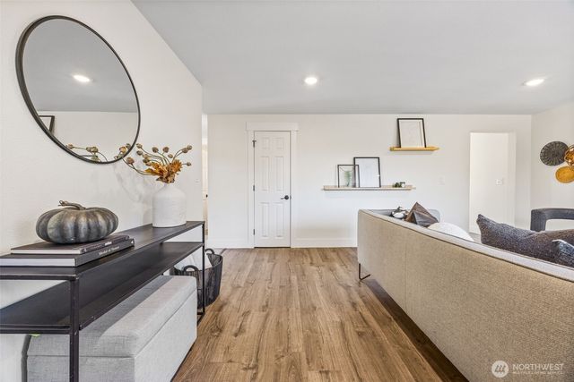 5026 48th Avenue S, Seattle, WA 98118