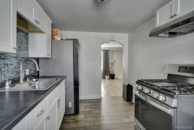 1076 W Kurtz Avenue, Mt. Morris Township, MI 48505