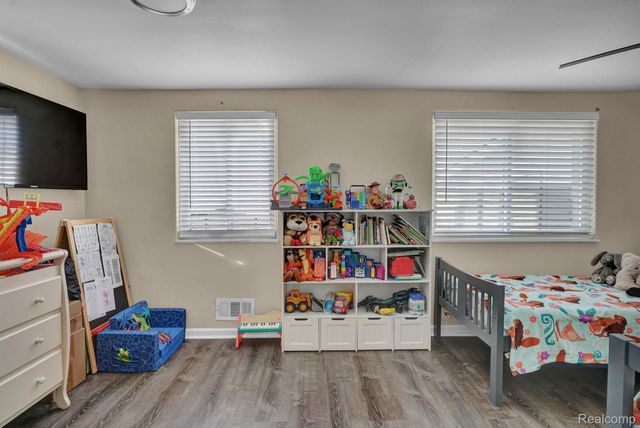 1076 W Kurtz Avenue, Mt. Morris Township, MI 48505