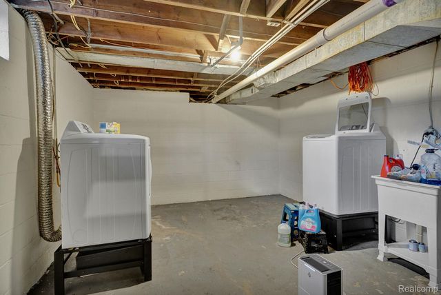 1076 W Kurtz Avenue, Mt. Morris Township, MI 48505