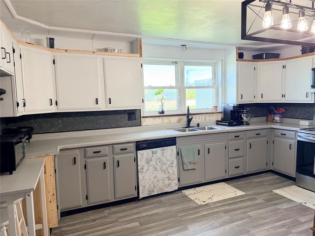 26692 165th Avenue, Cadott, WI 54727