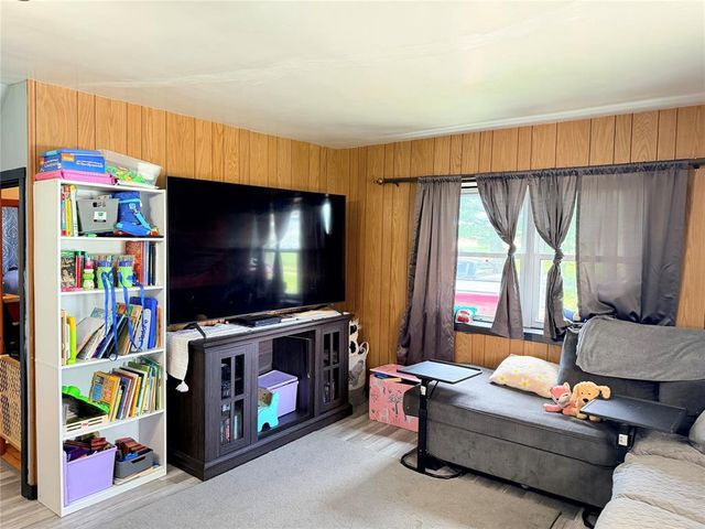 26692 165th Avenue, Cadott, WI 54727