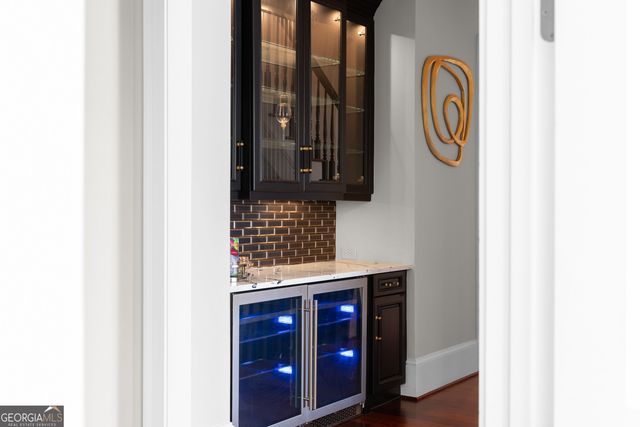 980 Fenimore Circle, Sandy Springs, GA 30350