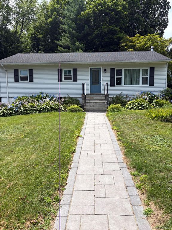 32 Dicktown Road, Carmel, NY 10512