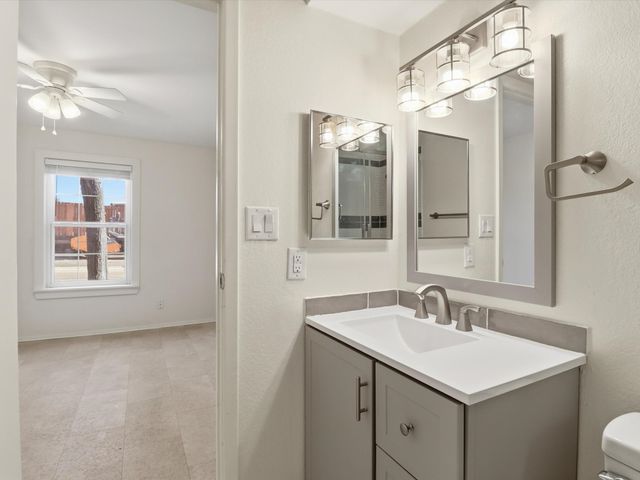 2501 W Zia Road 10-102, Santa Fe, NM 87505