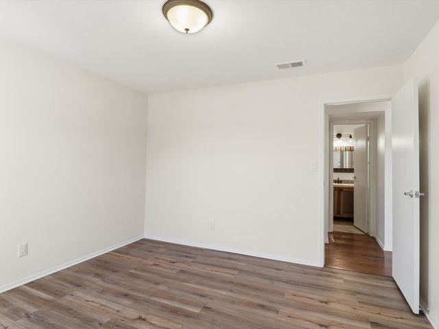 2501 W Zia Road 10-102, Santa Fe, NM 87505