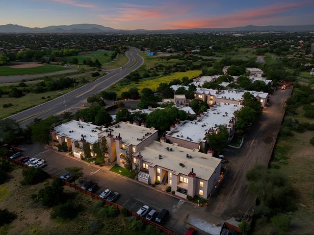 2501 W Zia Road 10-102, Santa Fe, NM 87505