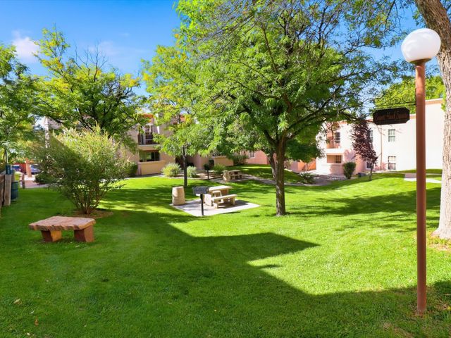2501 W Zia Road 10-102, Santa Fe, NM 87505