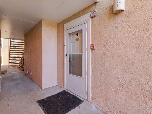 2501 W Zia Road 10-102, Santa Fe, NM 87505