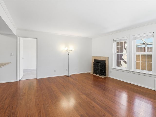 2501 W Zia Road 10-102, Santa Fe, NM 87505