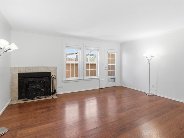 2501 W Zia Road 10-102, Santa Fe, NM 87505