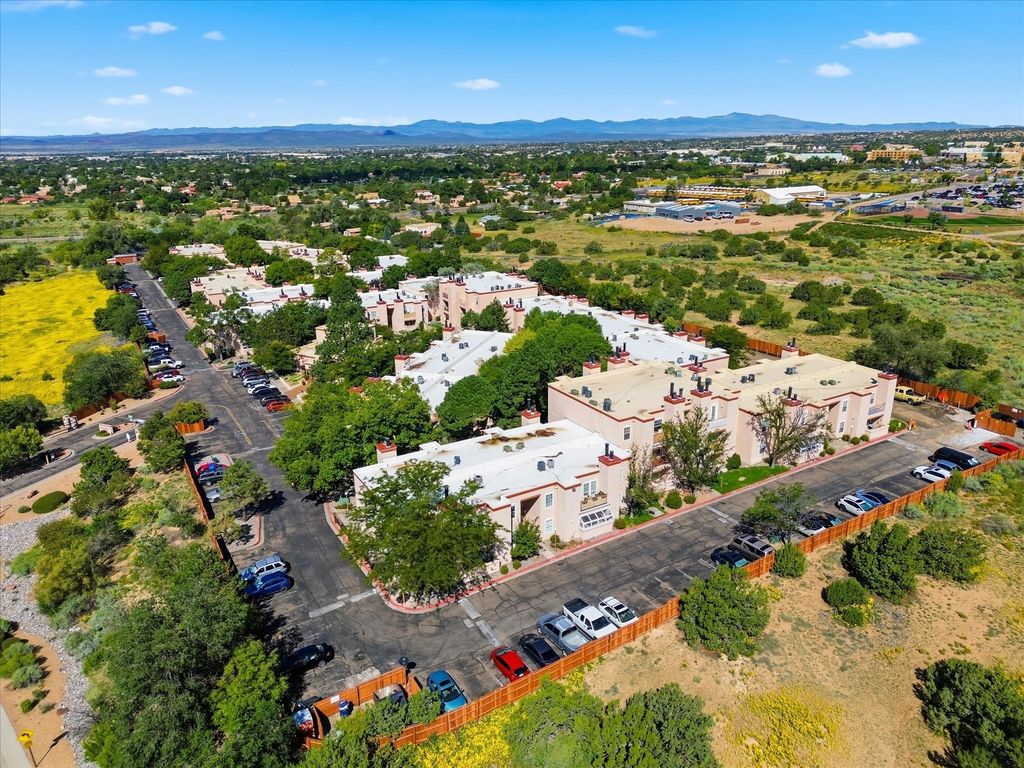 2501 W Zia Road 10-102, Santa Fe, NM 87505