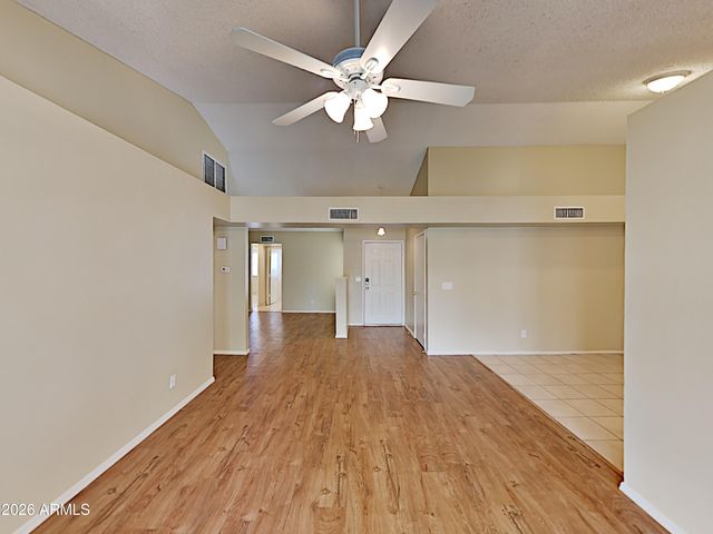 102 W IVYGLEN Street, Mesa, AZ 85201
